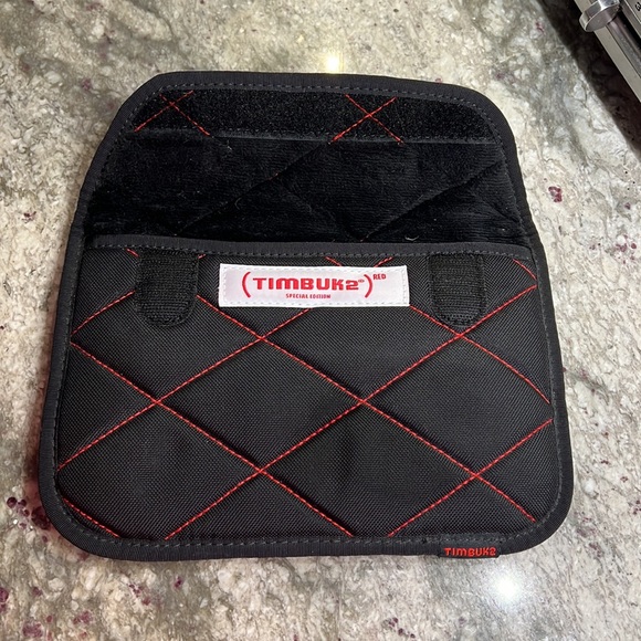 Timbuk2 Padded Tablet/E-reader Case Project Red Edition - Picture 3 of 8